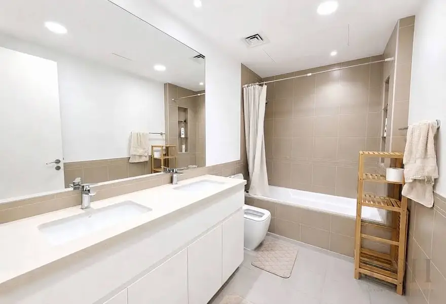 Vacant now | Sunrise views | Great location