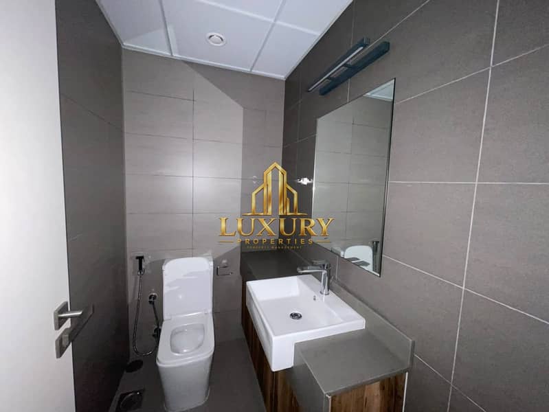 10 Spacious 1 BHK | 2 Washrooms | AED 42,999 | 4 Payments