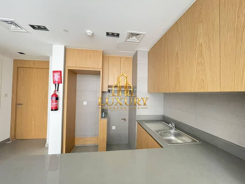 13 Spacious 1 BHK | 2 Washrooms | AED 42,999 | 4 Payments