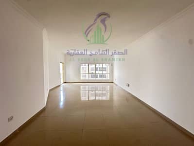 فلیٹ 3 غرف نوم للايجار في المجاز، الشارقة - WhatsApp Image 2026-10-08 at 3.54. 48 PM. jpeg فلیٹ 3 غرف نوم للايجار في المجاز، الشارقة - WhatsApp Image 2026-10-08 at 3.54. 48 PM. jpeg
