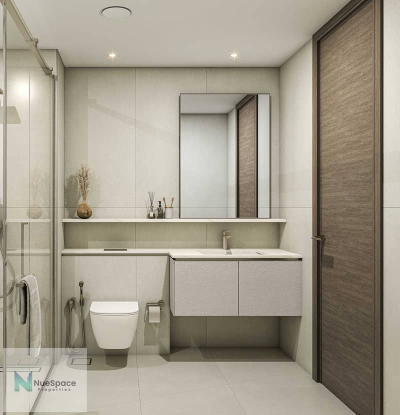 6 Bathroom. jpg