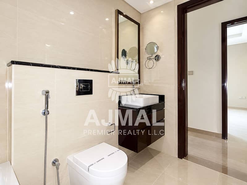 14 Modern Beige Marble Bathroom. png