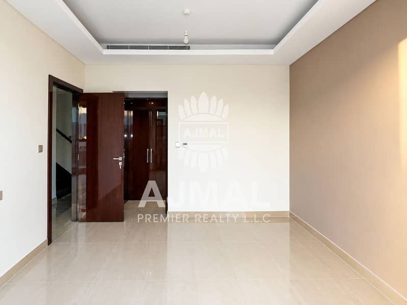 18 Minimalist Room with Open Doorway. png