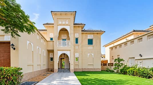 4 Schlafzimmer Villa zum Miete in Al Furjan, Dubai - Sunlit Mediterranean Villa Facade. png 4 Schlafzimmer Villa zum Miete in Al Furjan, Dubai - Sunlit Mediterranean Villa Facade. png