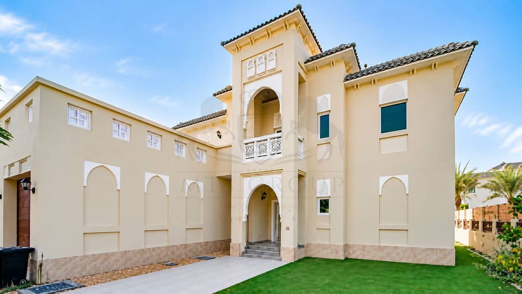 13 Elegant Mediterranean Villa Facade. png