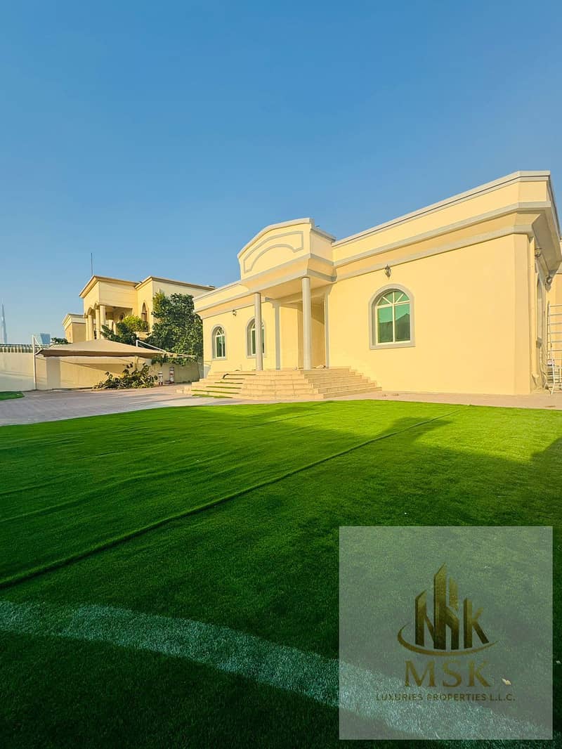 *Elegant Independent Villa | Al Qouz 2*