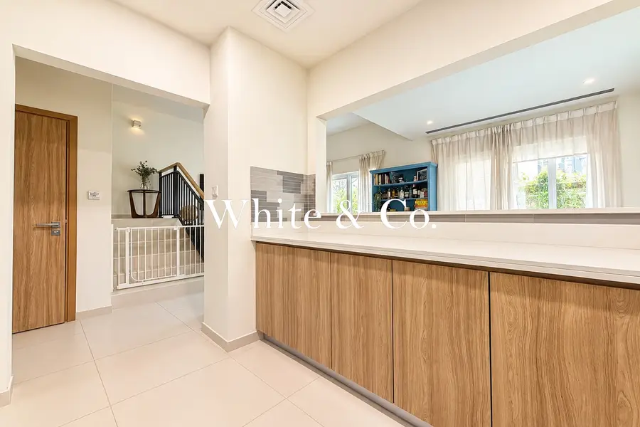 Amaranta 1 | 4 Bed + Maid | November End