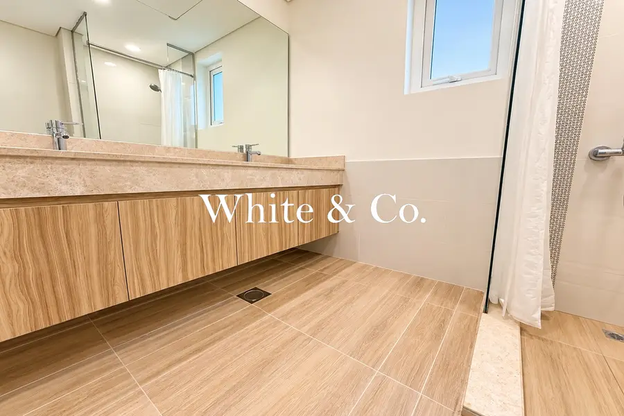 Amaranta 1 | 4 Bed + Maid | November End
