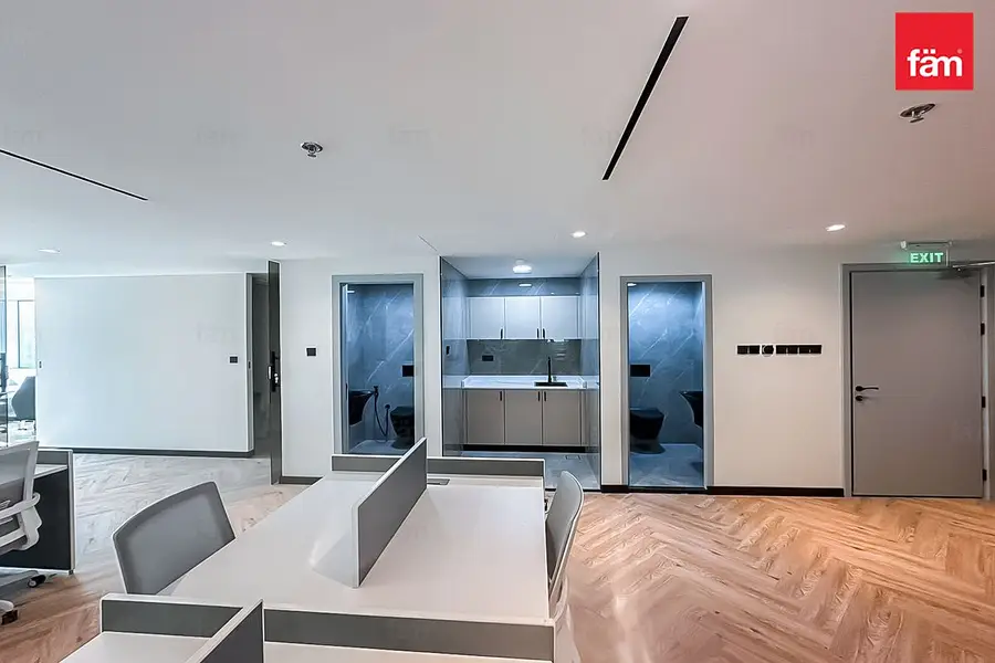 Unbeatable Price | Fully FittedFurnished | Vacant