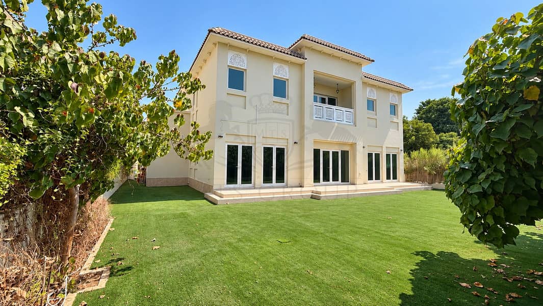 Sunny Mediterranean Villa and Garden. png Sunny Mediterranean Villa and Garden. png