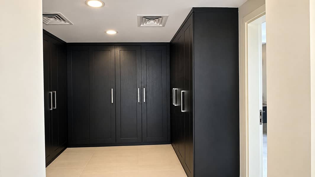 8 Modern Charcoal Walk-In Closet. png