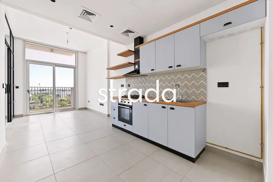Vacant Now | Villa Views | Quiet Location