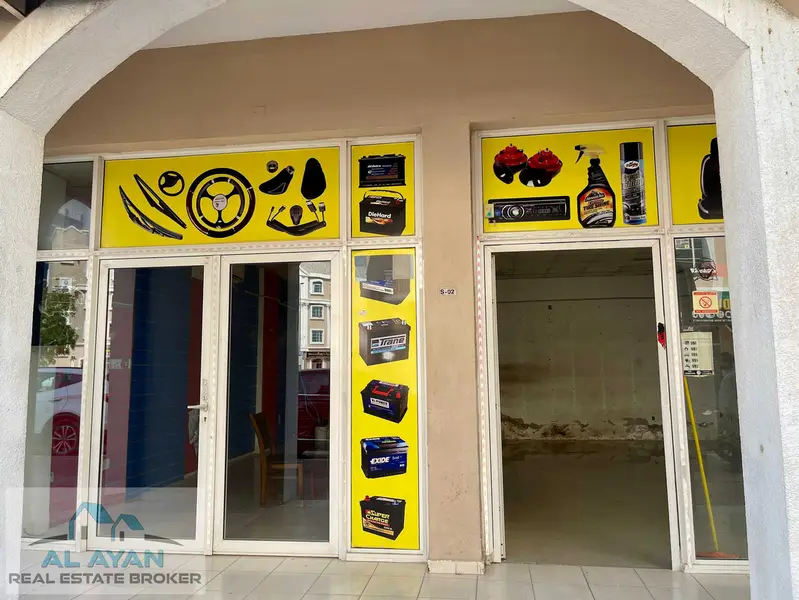SHOP FOR RENT IN FRANCE CLUSTER
