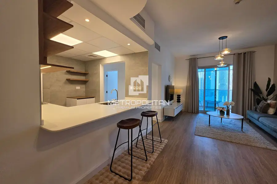 Upgraded & Furnished | Marina View | Near Metro