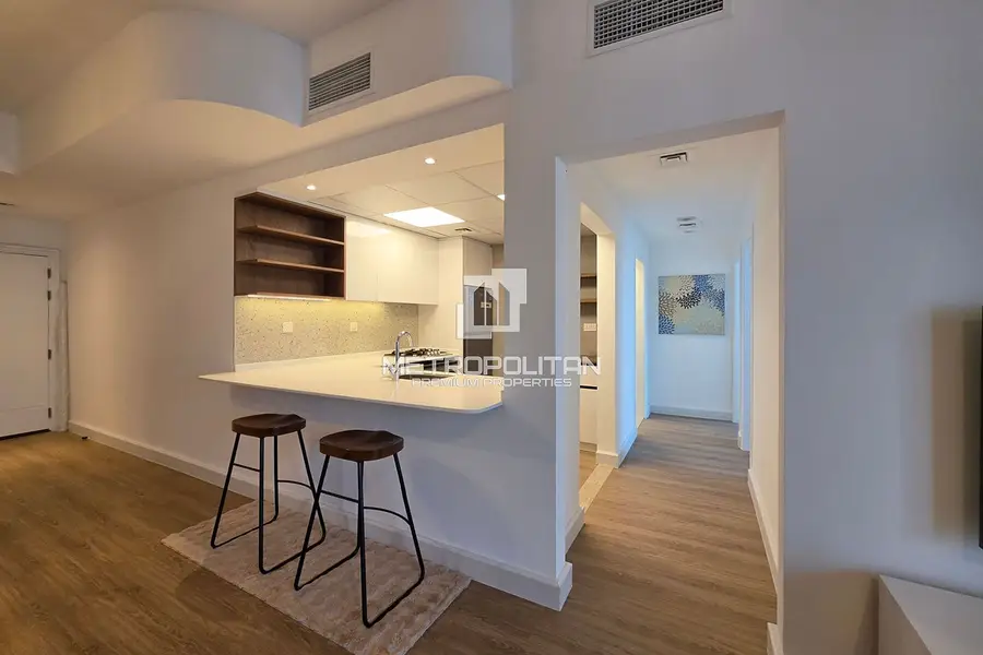 Upgraded & Furnished | Marina View | Near Metro