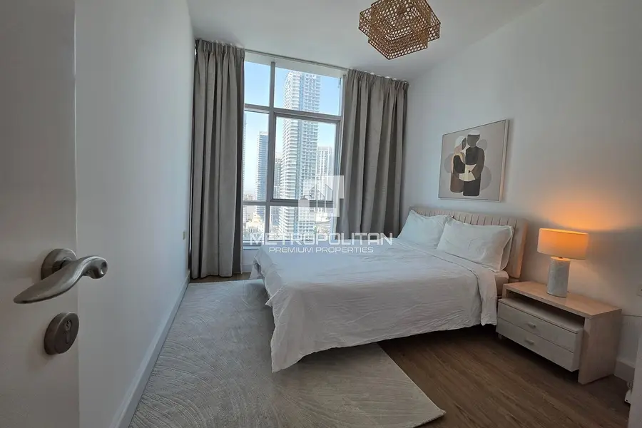 Upgraded & Furnished | Marina View | Near Metro
