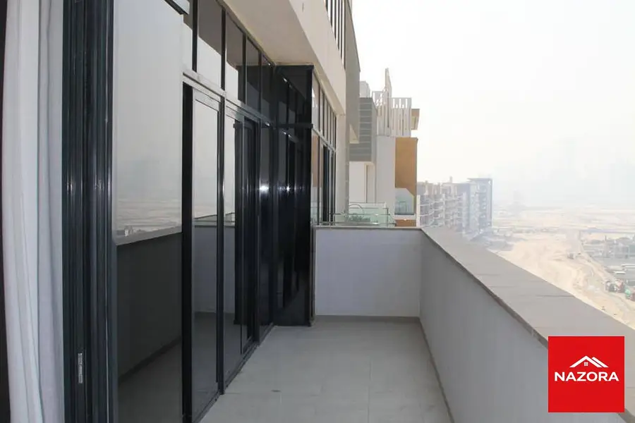 Fully Furnished 2BR | Spacious 934 Sq Ft | Balcony