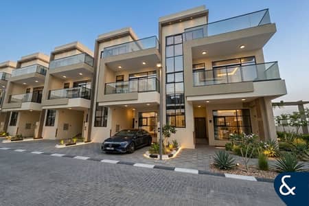 5 habitaciones Townhouse para en Alquiler en Dubai Investments Park (DIP), Dubai - Casa adosada en Dubai Investments Park (DIP),Dubai Investments Park 1, 5 dormitorios, 270000 AED - 16872437 5 habitaciones Townhouse para en Alquiler en Dubai Investments Park (DIP), Dubai - Casa adosada en Dubai Investments Park (DIP),Dubai Investments Park 1, 5 dormitorios, 270000 AED - 16872437