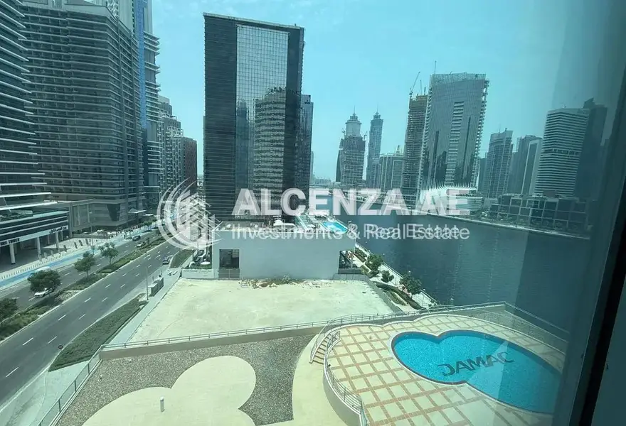 High End| Semi Fitted | Prime Location
