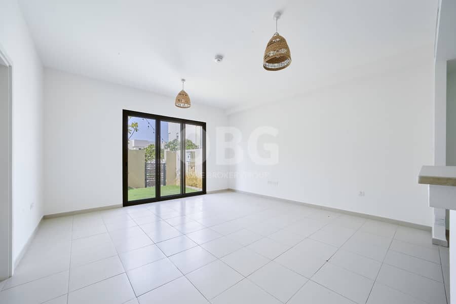 Single Row | Landscaped | Spacious Interiors Single Row | Landscaped | Spacious Interiors