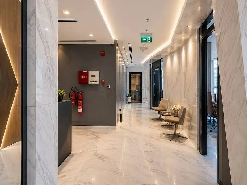 Fitted & Furnished | Ground Floor | 4 Parking | Vacant