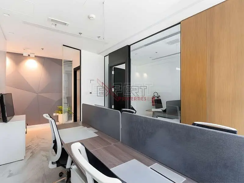 Fitted & Furnished | Ground Floor | 4 Parking | Vacant