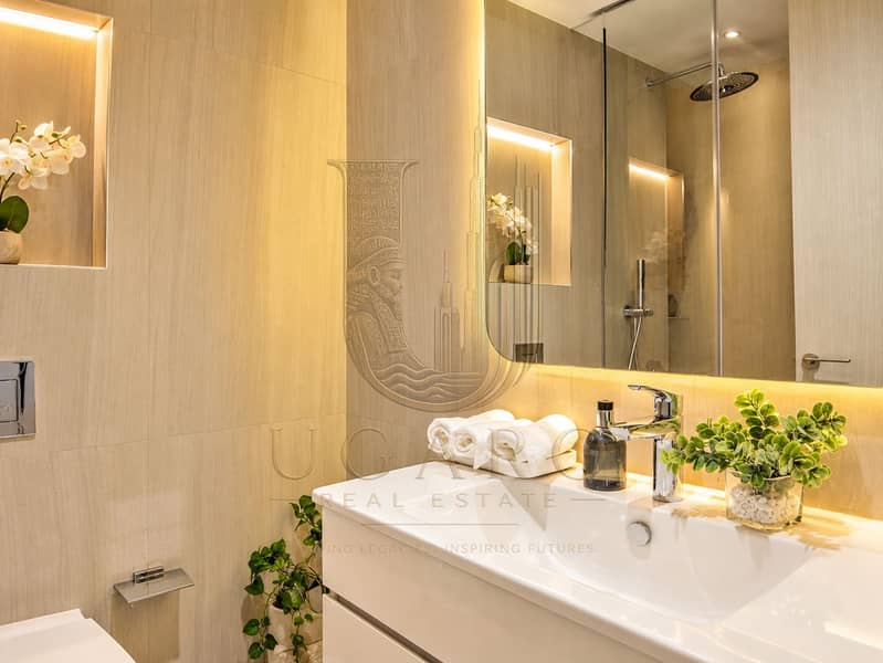 7 Warm Minimalist Bathroom Retreat. png