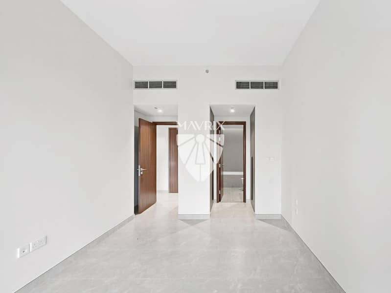 8 Image 8