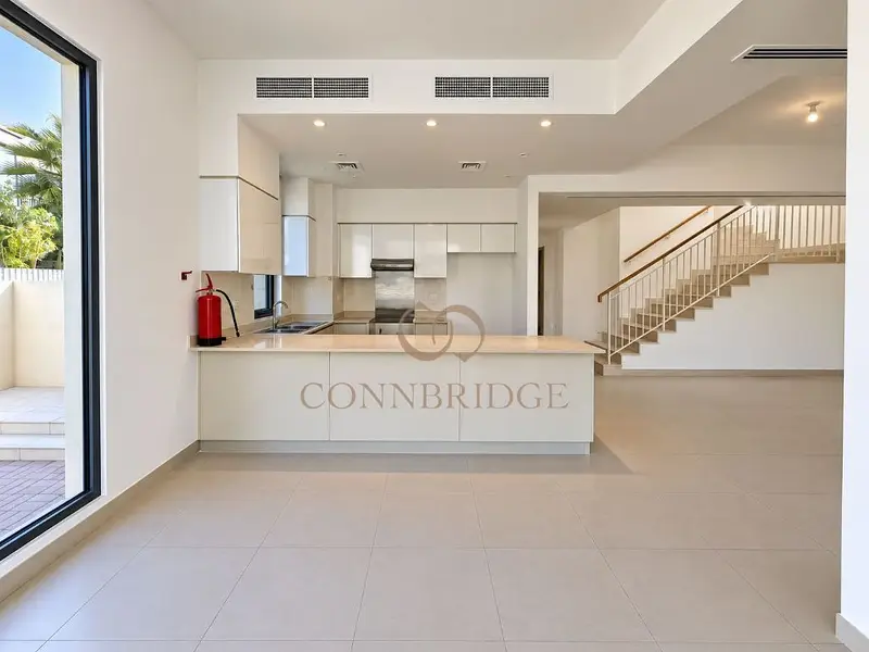 Corner Unit 5BR Villa | Park Facing | Newly Renovated