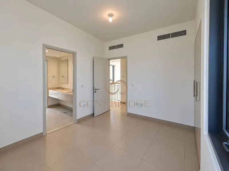 Corner Unit 5BR Villa | Park Facing | Newly Renovated