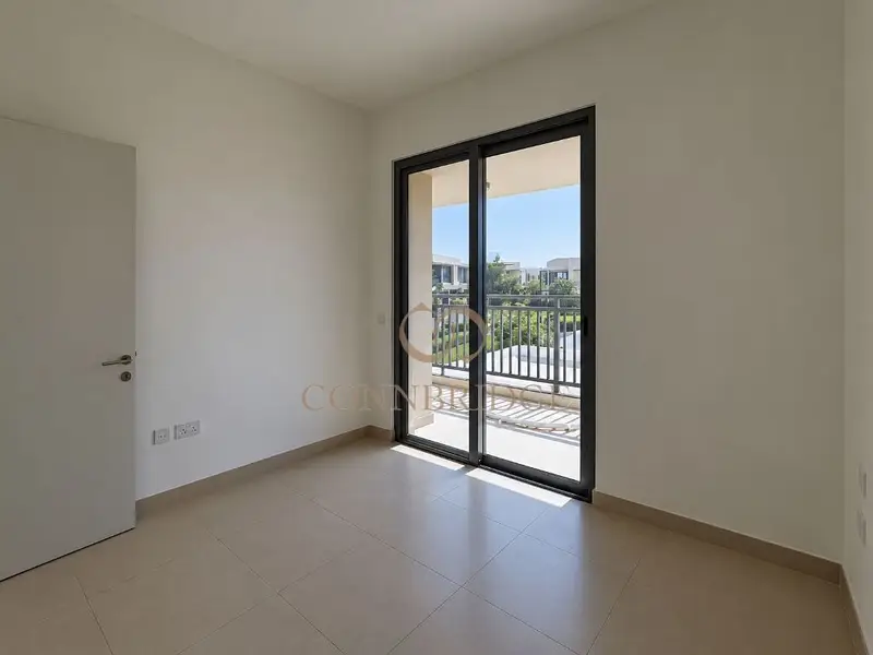 Corner Unit 5BR Villa | Park Facing | Newly Renovated