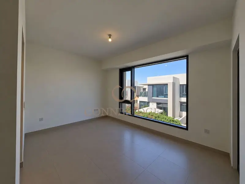 Corner Unit 5BR Villa | Park Facing | Newly Renovated