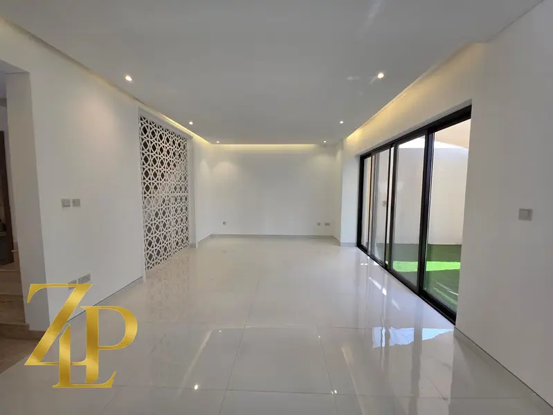 4BR + MAID`S VILLA | LANDSCAPED TERRACE & GARDEN VIEWS