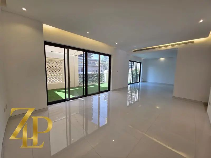4BR + MAID`S VILLA | LANDSCAPED TERRACE & GARDEN VIEWS