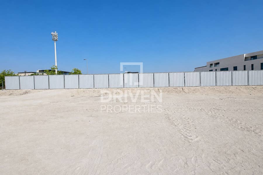 Large Plot | Prime Location | Jumeirah First