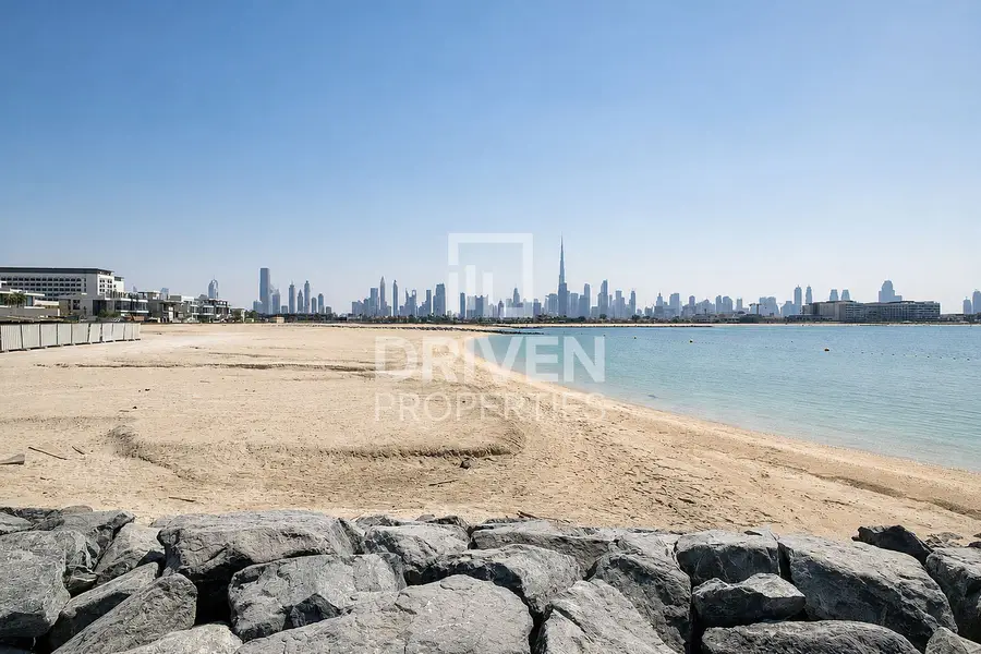 Large Plot | Prime Location | Jumeirah First