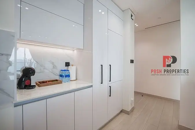 Royal ensuite | Fully Furnished l Higher Floor