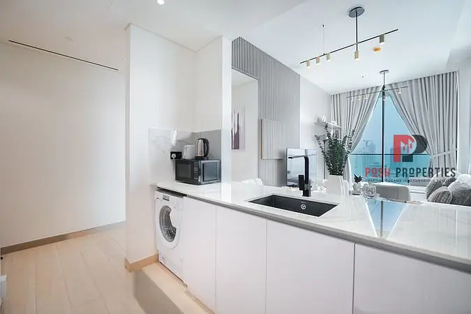 Royal ensuite | Fully Furnished l Higher Floor