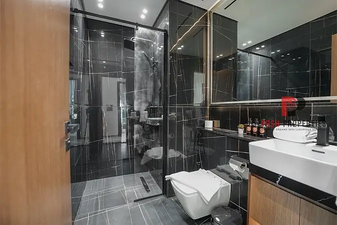 Royal ensuite | Fully Furnished l Higher Floor