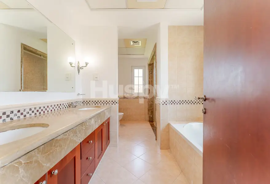 Vacant Now | Exclusive | Corner Plot