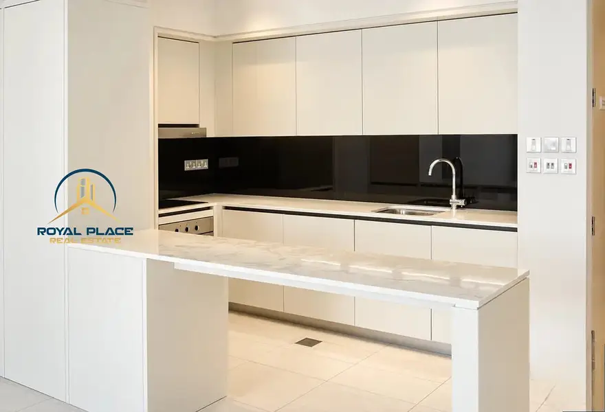 READY TO MOVE | HIGH FLOOR | UNFURNISHED