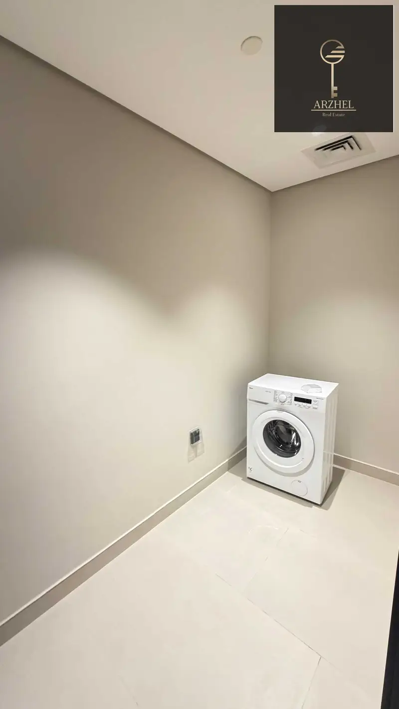 BRAND NEW | FULLY FURNISHED | BRIGHT & SPACIOUS