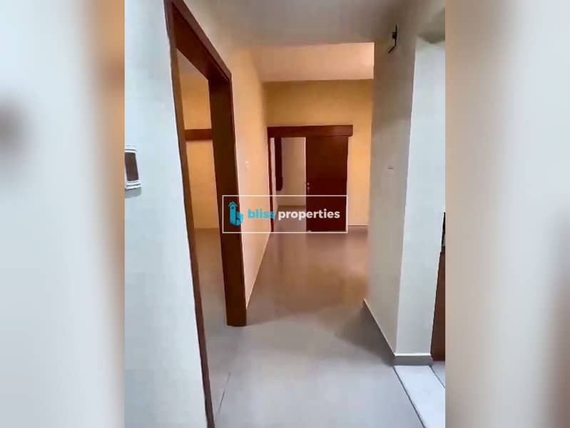 16 02_Entrance_Hallway. jpg