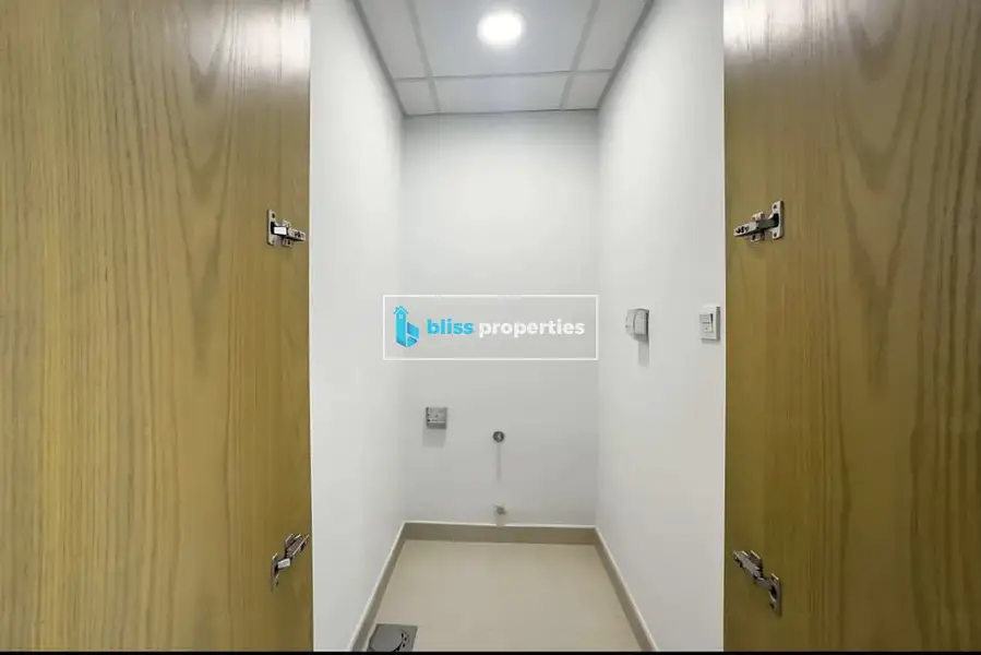 1BR Apartment | Bellevue Tower 1 | Downtown Skyline View | Unfurnished