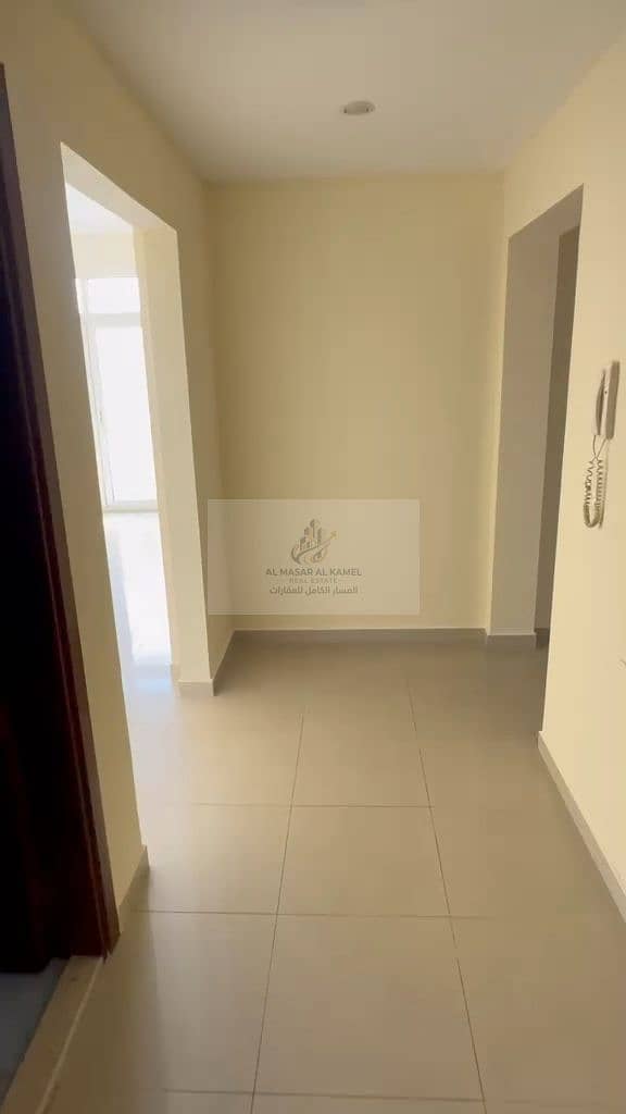 5 08_Entrance_Hall. jpg