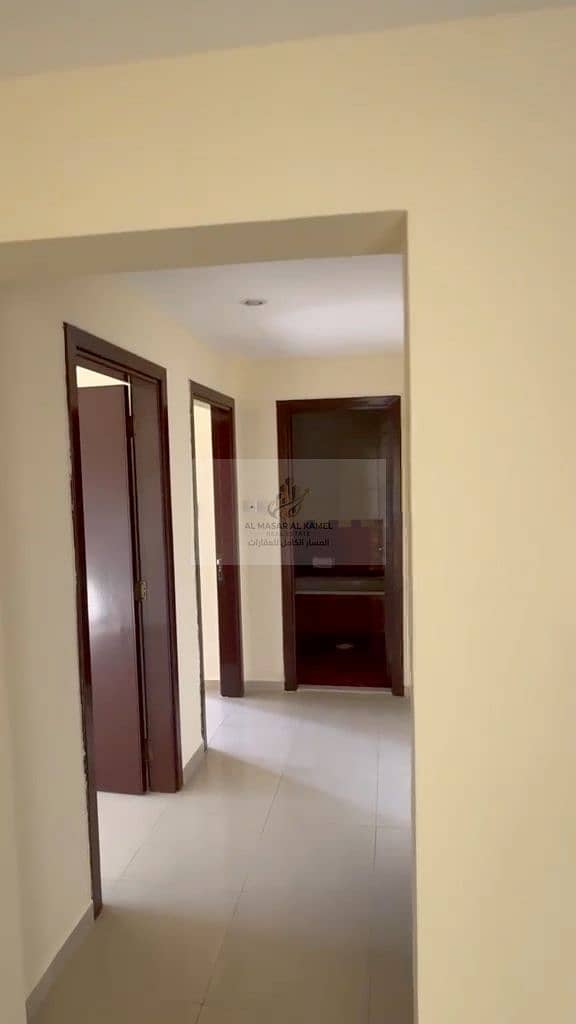 6 09_Hallway. jpg