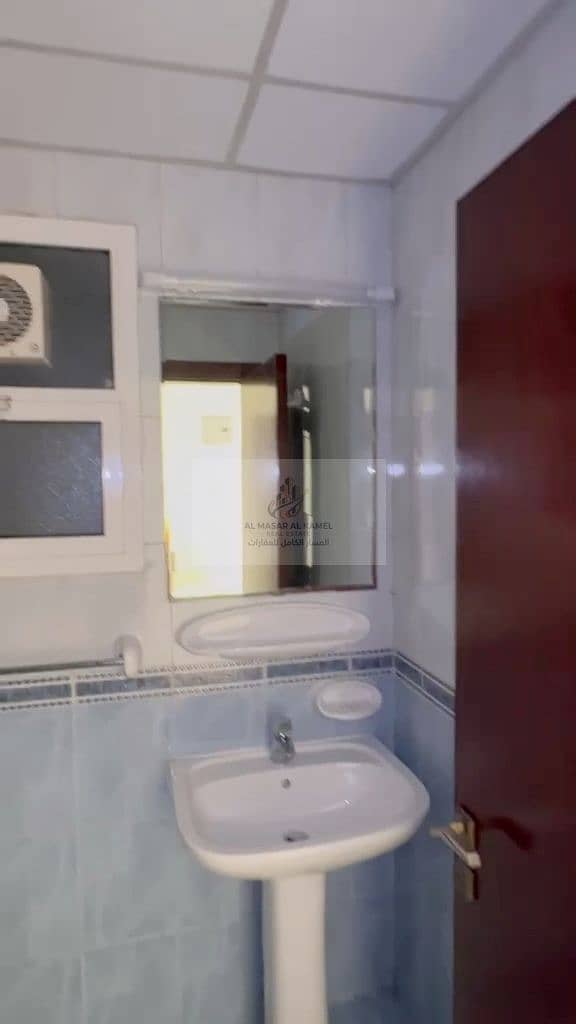 8 06_Washroom. jpg