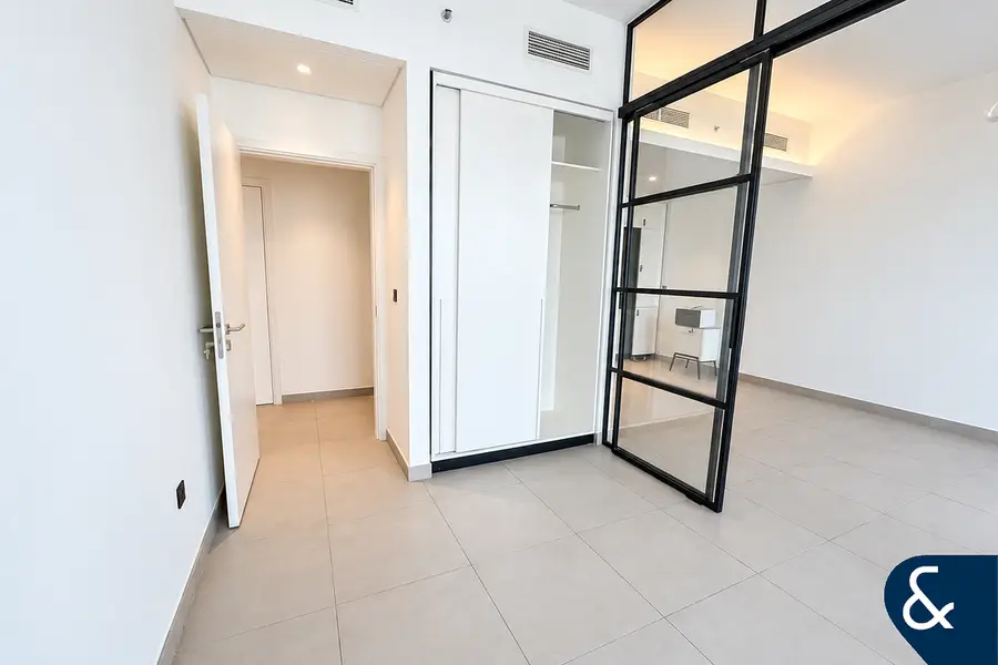 High Floor | 2 Bed | Vacant | Open View