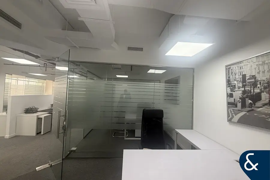 Furnished | Partitioned | High Floor