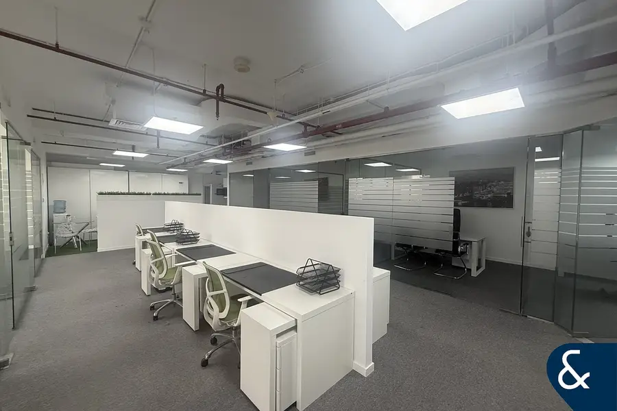 Furnished | Partitioned | High Floor